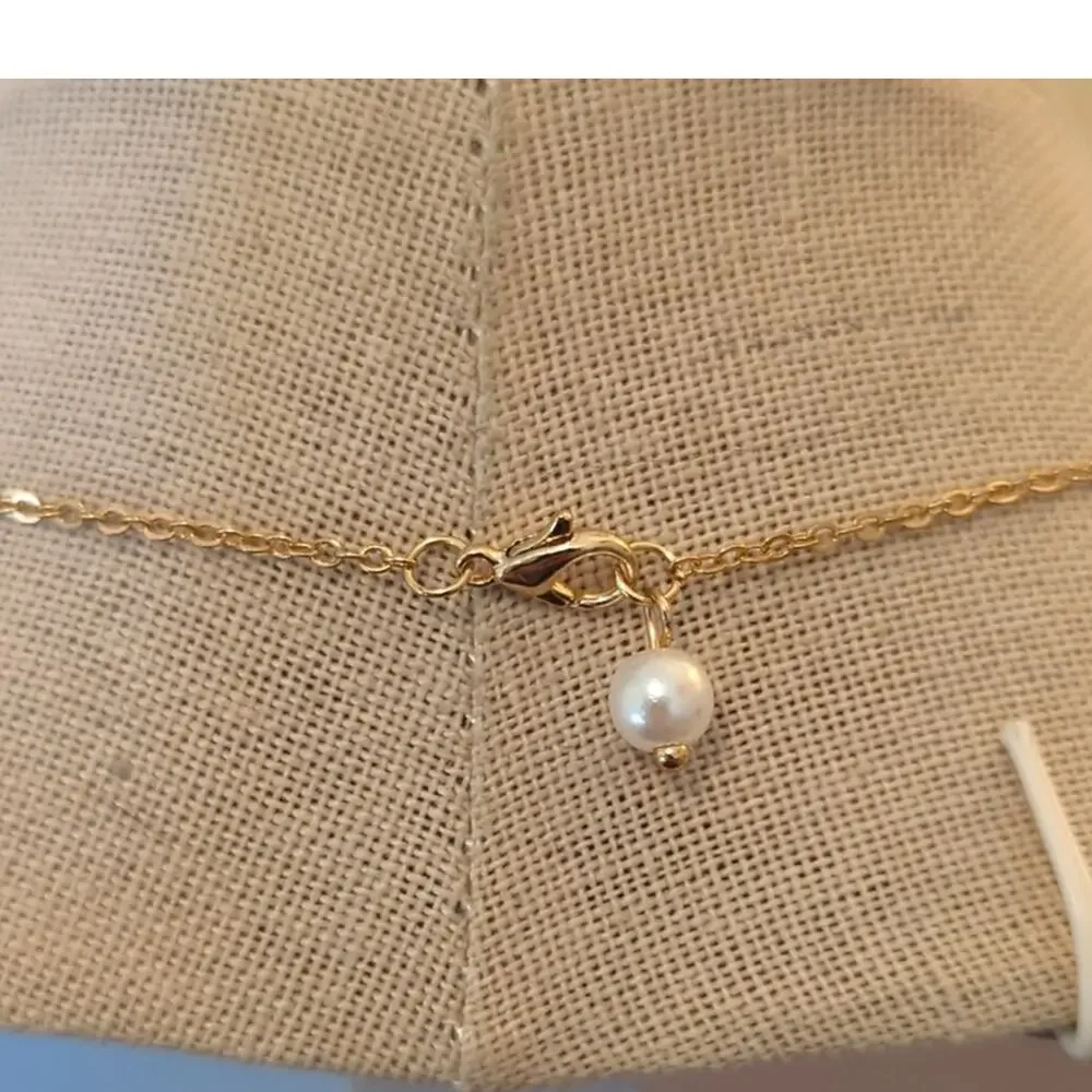 Delicate Gold Tone Leaf Necklace